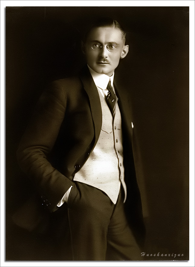 PS簡單一步修復偏黃老照片打造清晰效果教程